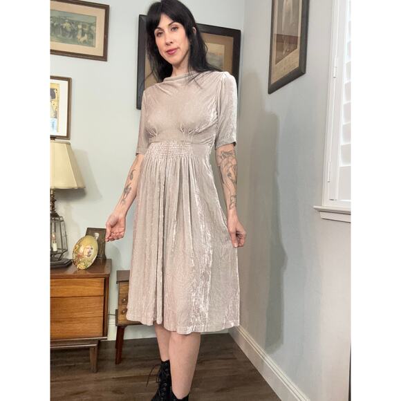 Zambesi Dresses & Skirts - Zambesi designer dress Odeon in gray pink Rayon Silk Velvet fabric 40s style